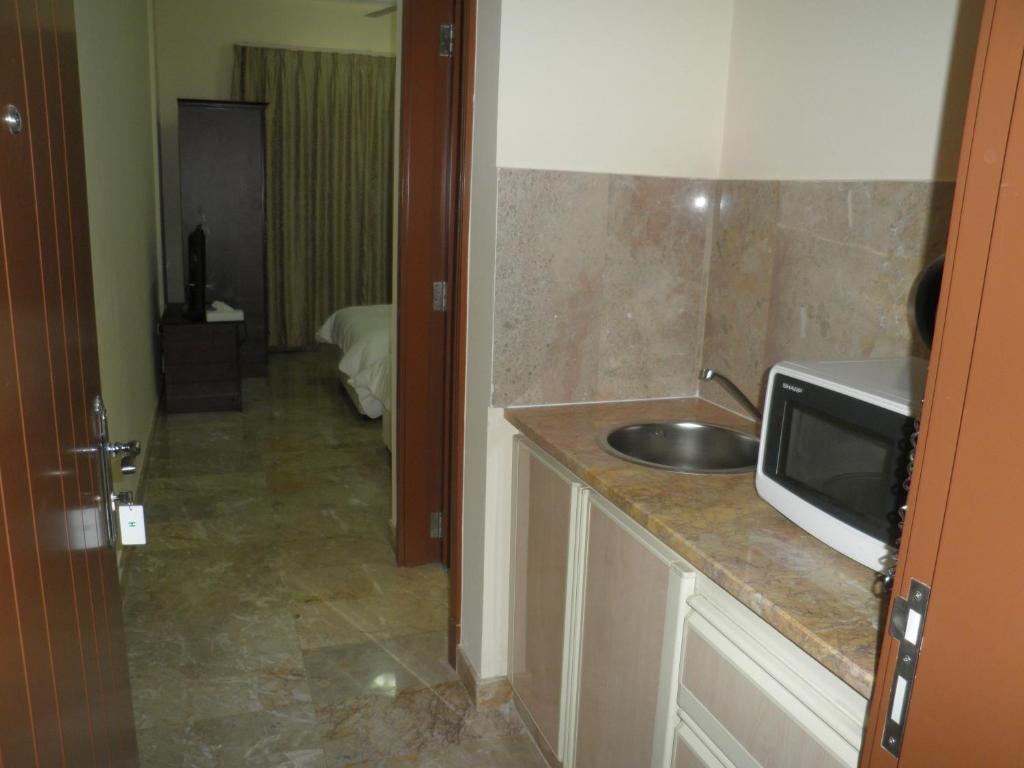Hamasa Plaza Hotel Ель-Бураймі Номер фото